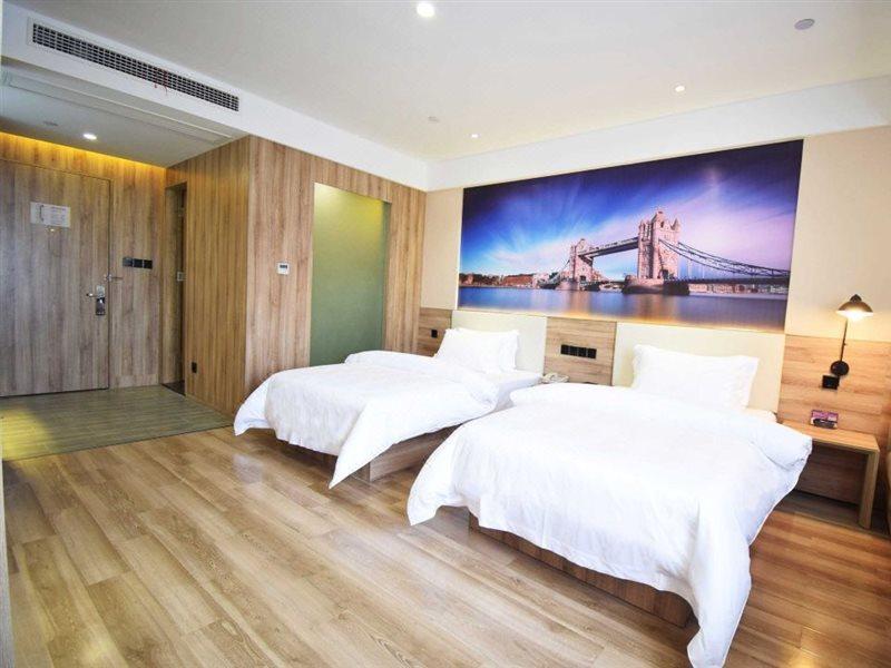 Jinjiang Metropolo Hotel Nanjing Jiangjun Dadao Hehai University Branch Zewnętrze zdjęcie