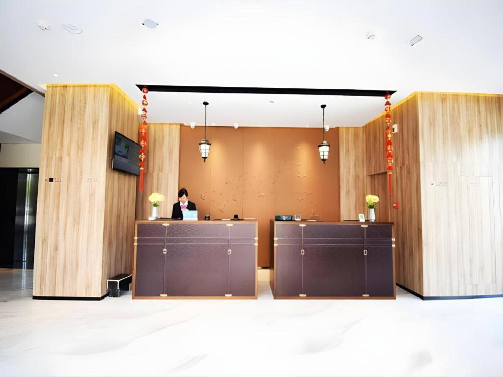 Jinjiang Metropolo Hotel Nanjing Jiangjun Dadao Hehai University Branch Zewnętrze zdjęcie