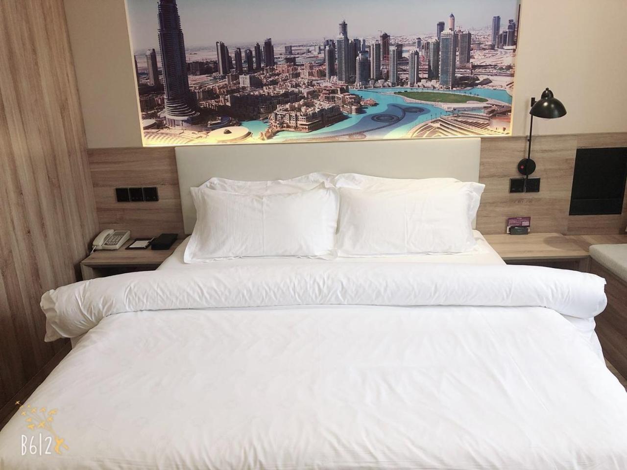 Jinjiang Metropolo Hotel Nanjing Jiangjun Dadao Hehai University Branch Zewnętrze zdjęcie