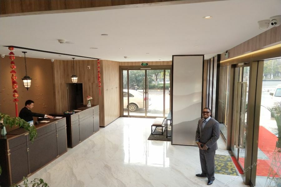 Jinjiang Metropolo Hotel Nanjing Jiangjun Dadao Hehai University Branch Zewnętrze zdjęcie